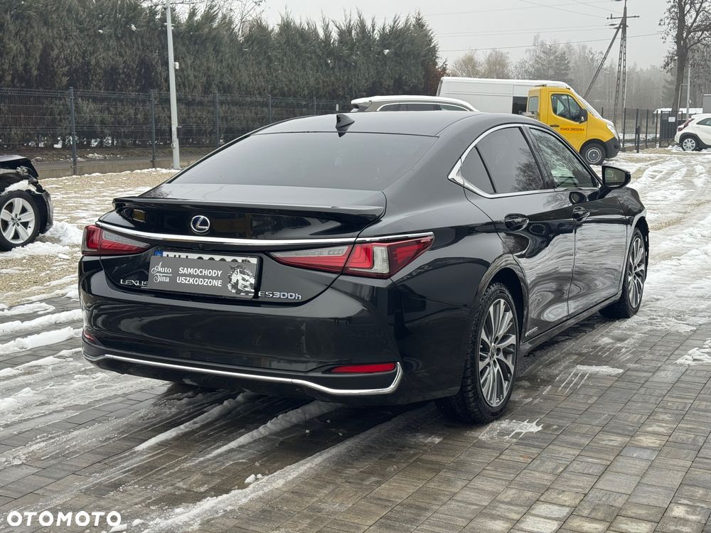Lexus ES 300h Prestige - 7