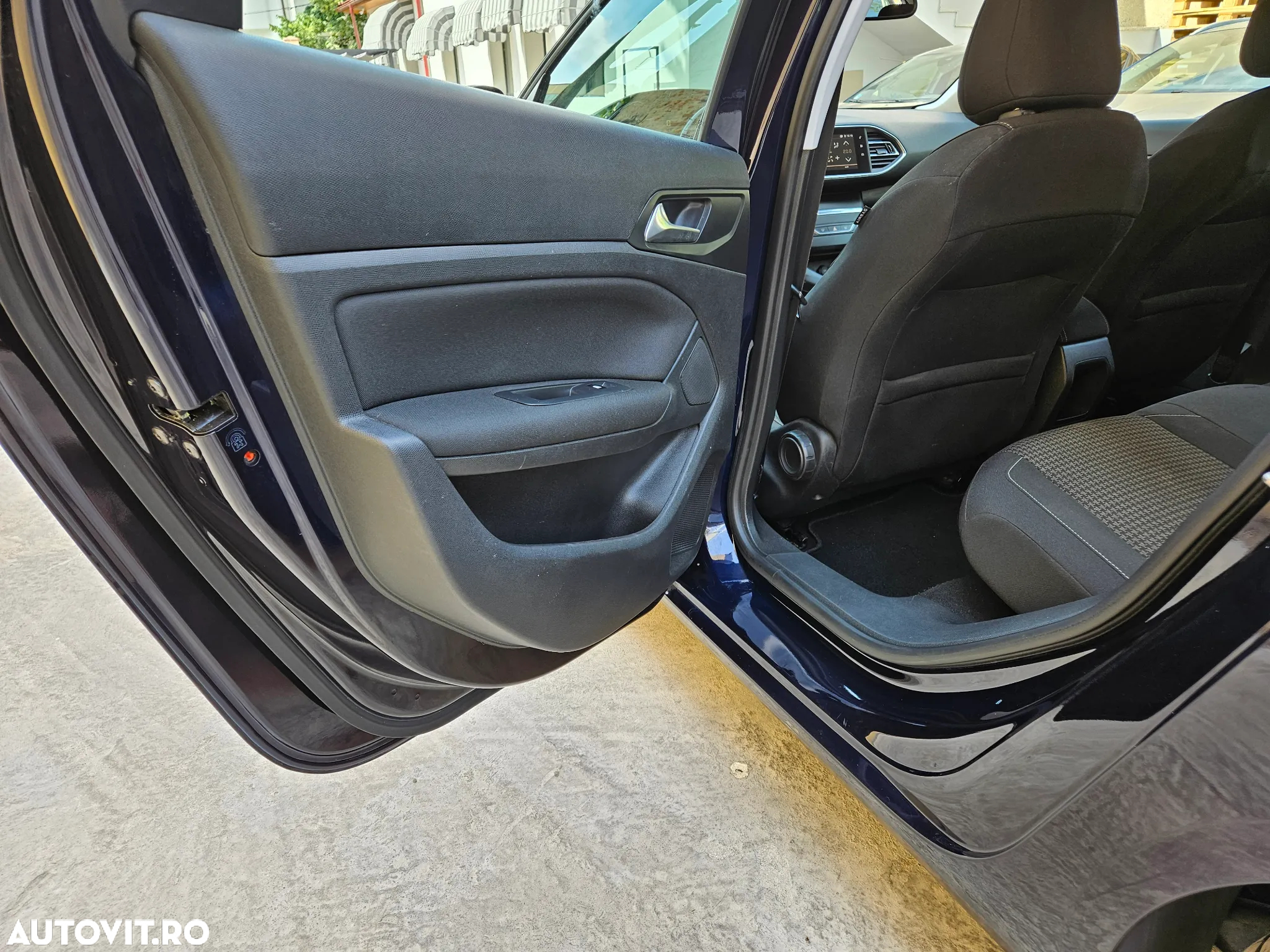 Peugeot 308 1.6 BlueHDi FAP STT Active - 11