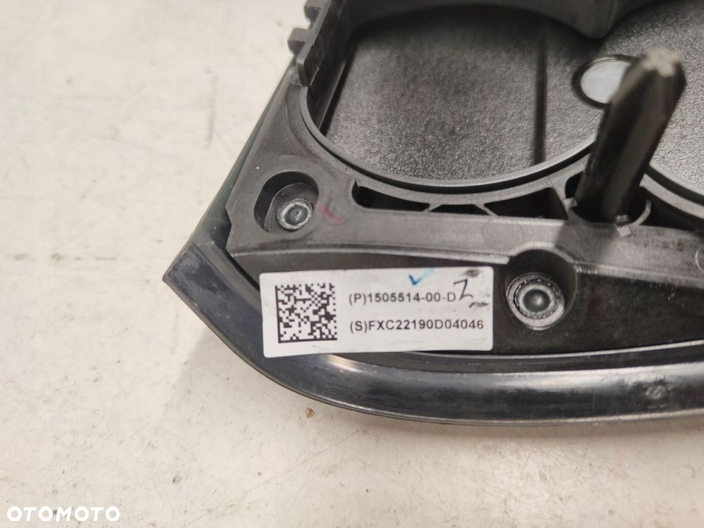 tesla 3 lift lampa tylna lewa + klapka ładowania - 9
