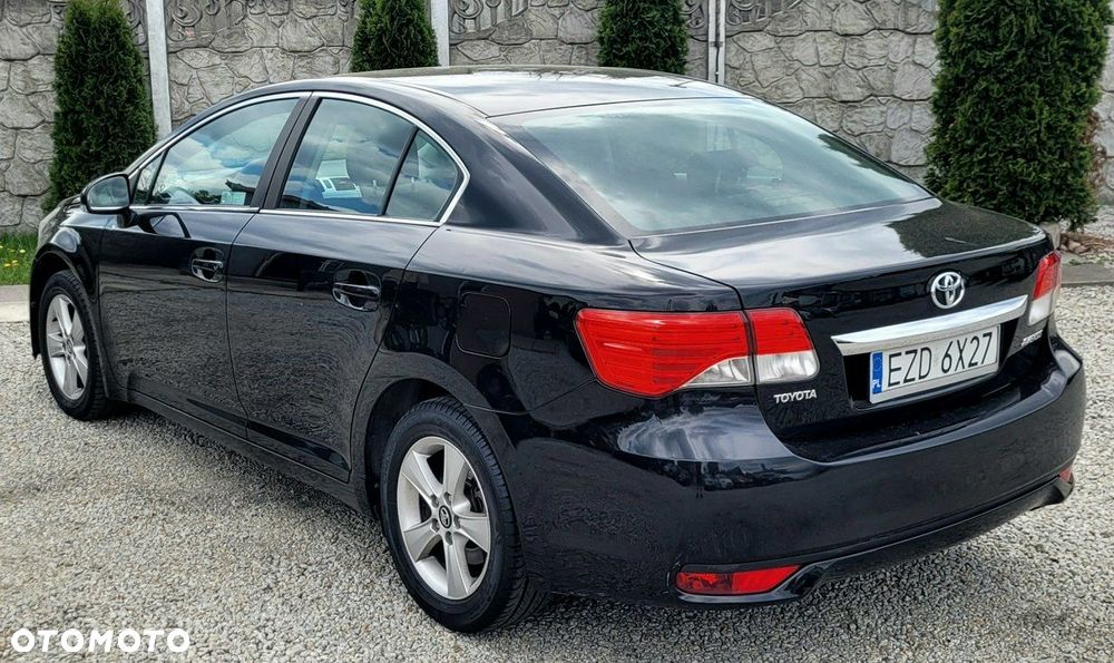 Toyota Avensis 2.0 D-4D Sol - 35