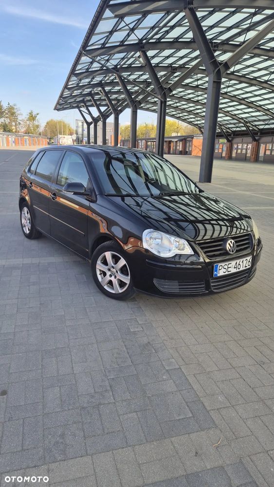 Volkswagen Polo - 1