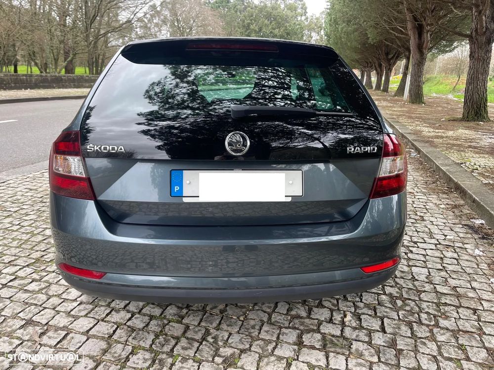 Skoda Rapid Spaceback 1.4 TDi Style - 8