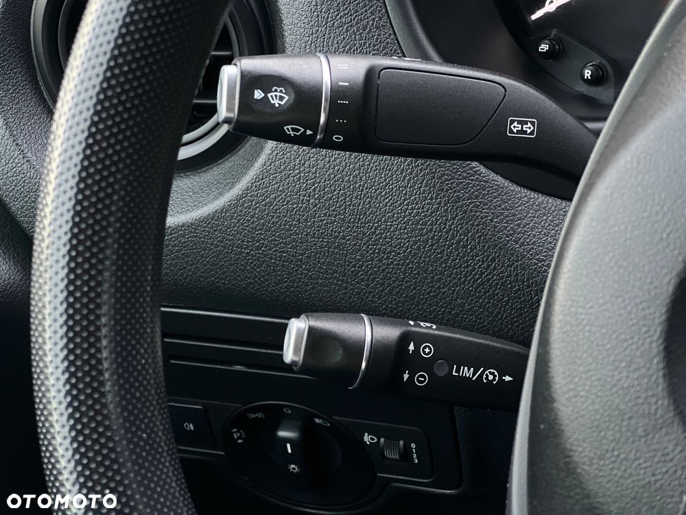 Mercedes-Benz VITO 109 - 29