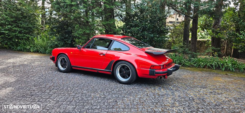 Porsche 911 Série G - 1