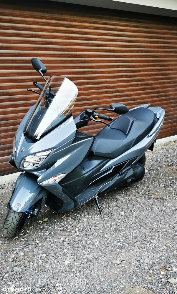 Suzuki Burgman - 1