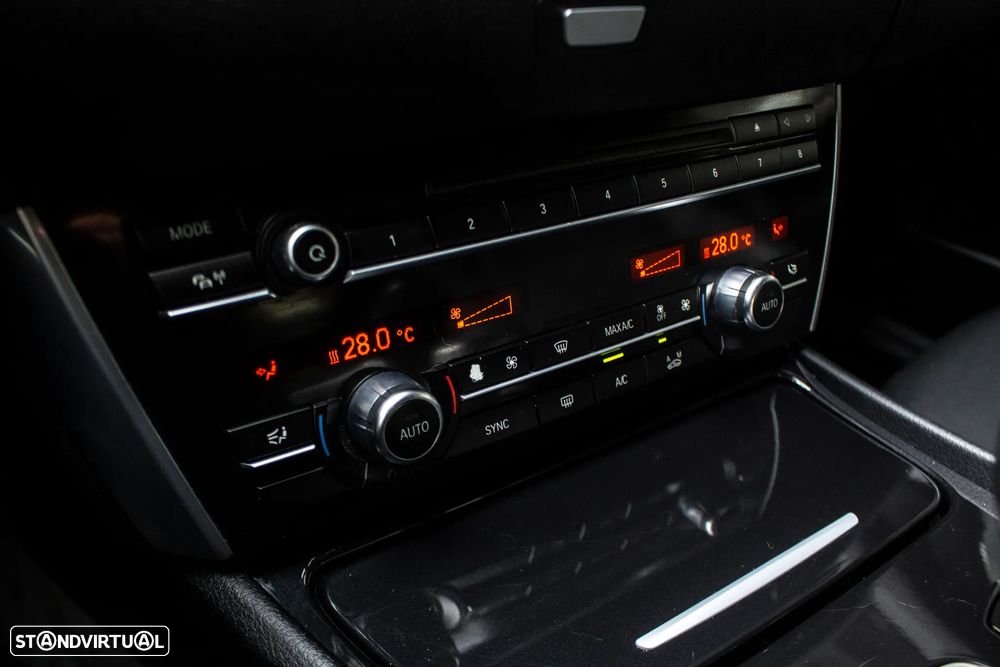 BMW 520 Gran Turismo d Line Luxury - 25