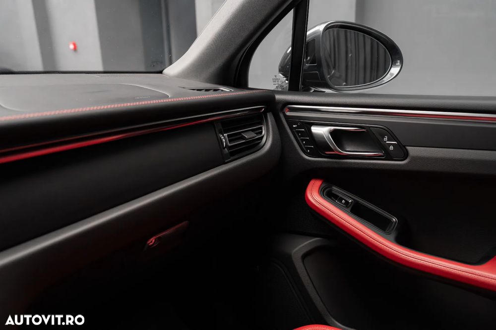 Porsche Macan Standard - 23