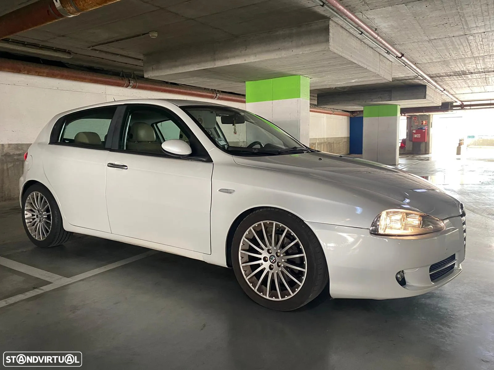 Alfa Romeo 147 1.9 JTD 16V Distinctive - 6