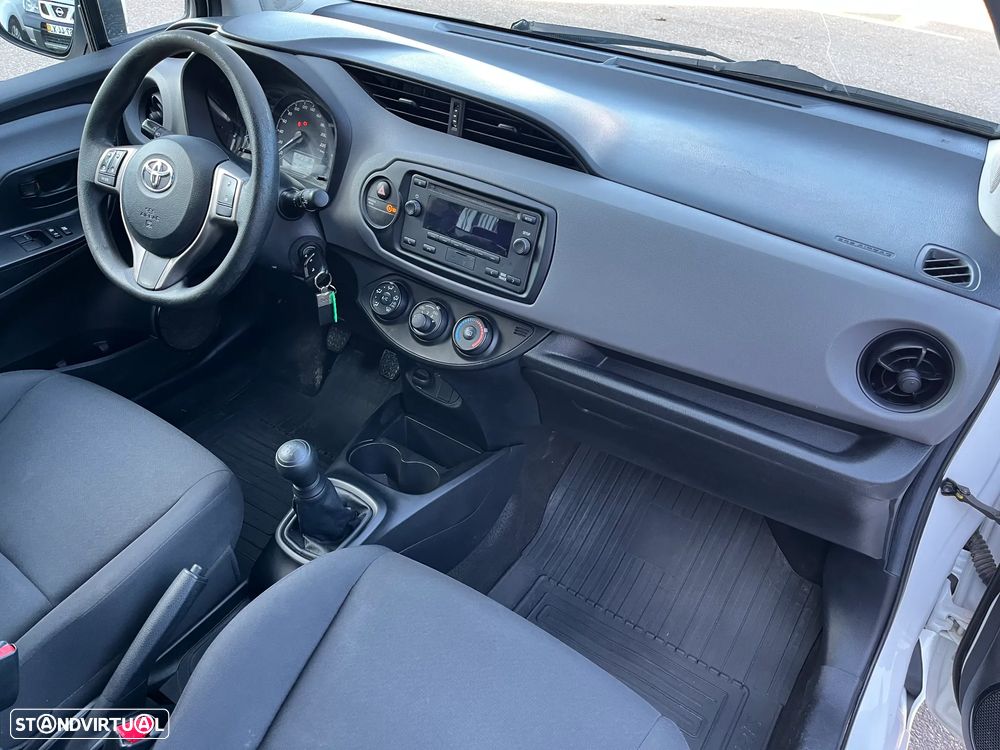 Toyota Yaris Ecobizz - 14