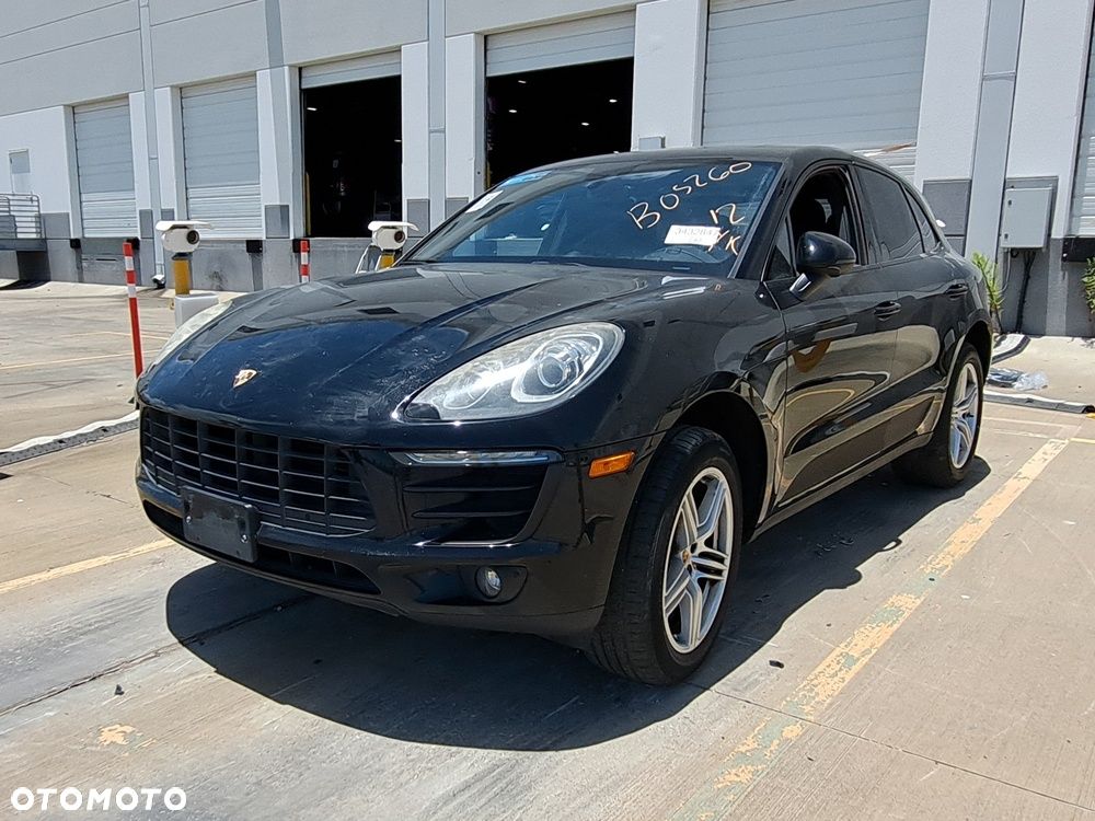 Porsche Macan - 1