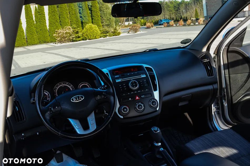 Kia Ceed 1.4 CVVT EX - 23