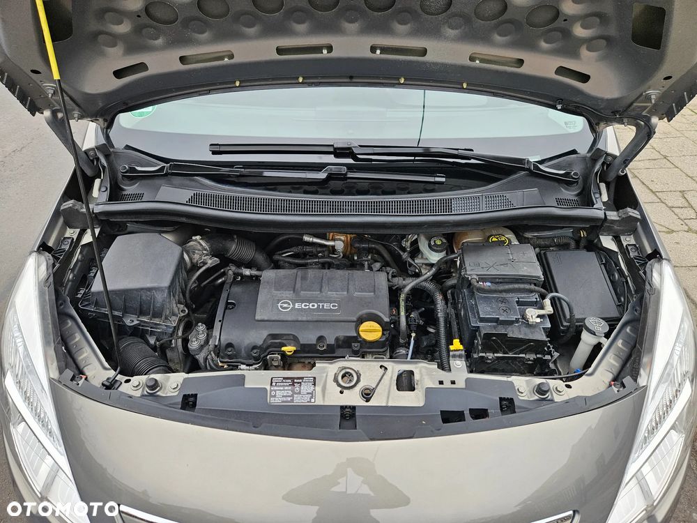 Opel Meriva 1.4 Design Edition - 17