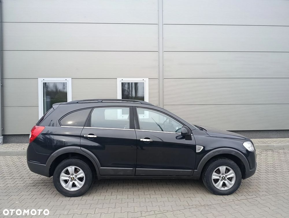 Chevrolet Captiva 2.4 2WD 7 Sitzer LS Family Edition - 20