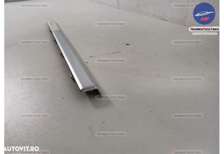 Ornament Usa Dreapta  L405  original Land Rover  Range Rover Vogue  4 - 3