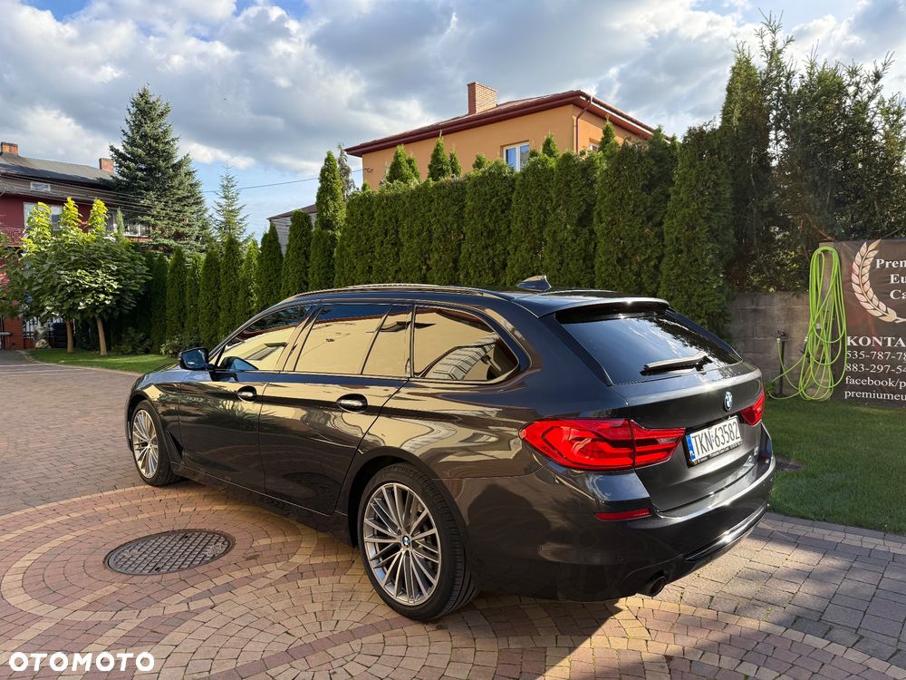BMW Seria 5 520d Touring Sport Line - 14