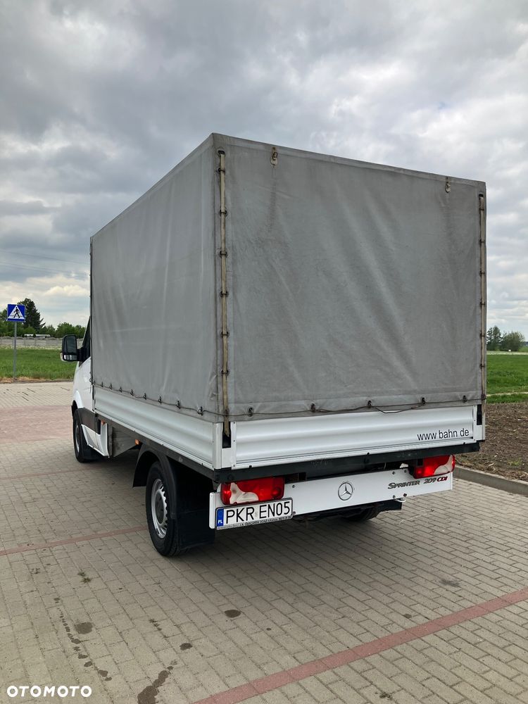 Mercedes-Benz Sprinter - 5