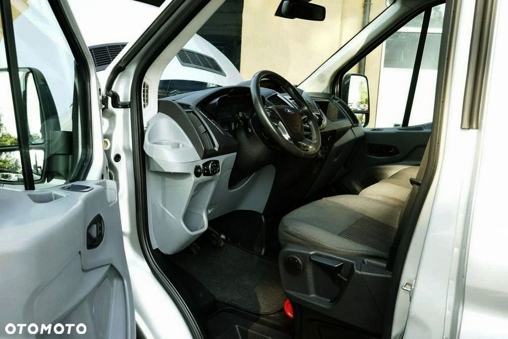 Ford Transit - 15