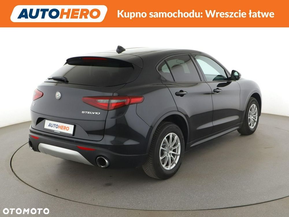 Alfa Romeo Stelvio 2.0 Turbo Q4 - 8