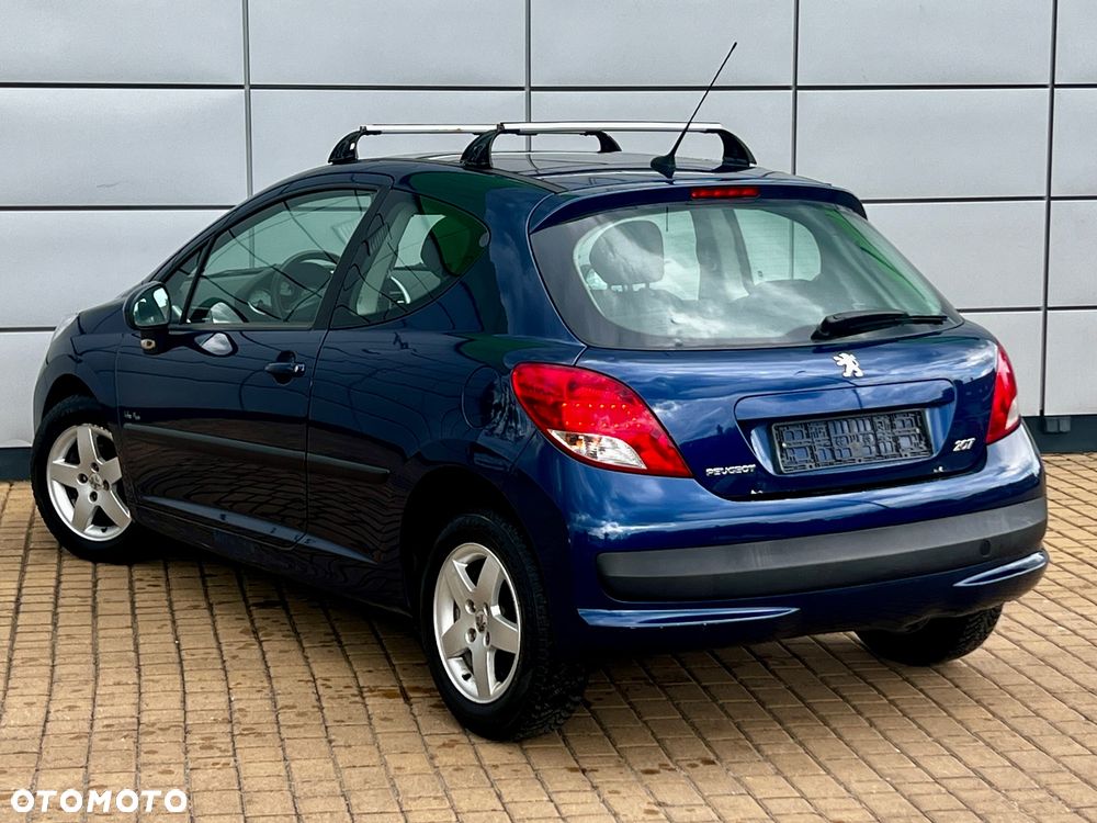 Peugeot 207 1.4 16V Trendy - 7