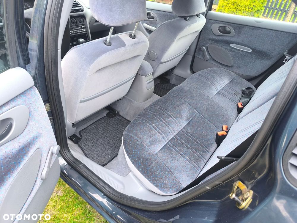 Ford Mondeo - 13