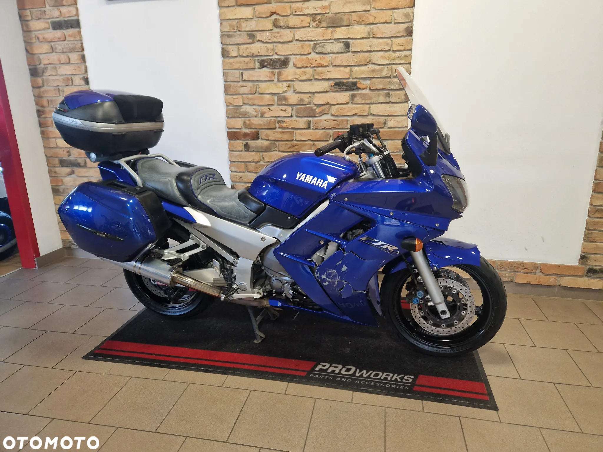 Yamaha FJR - 2