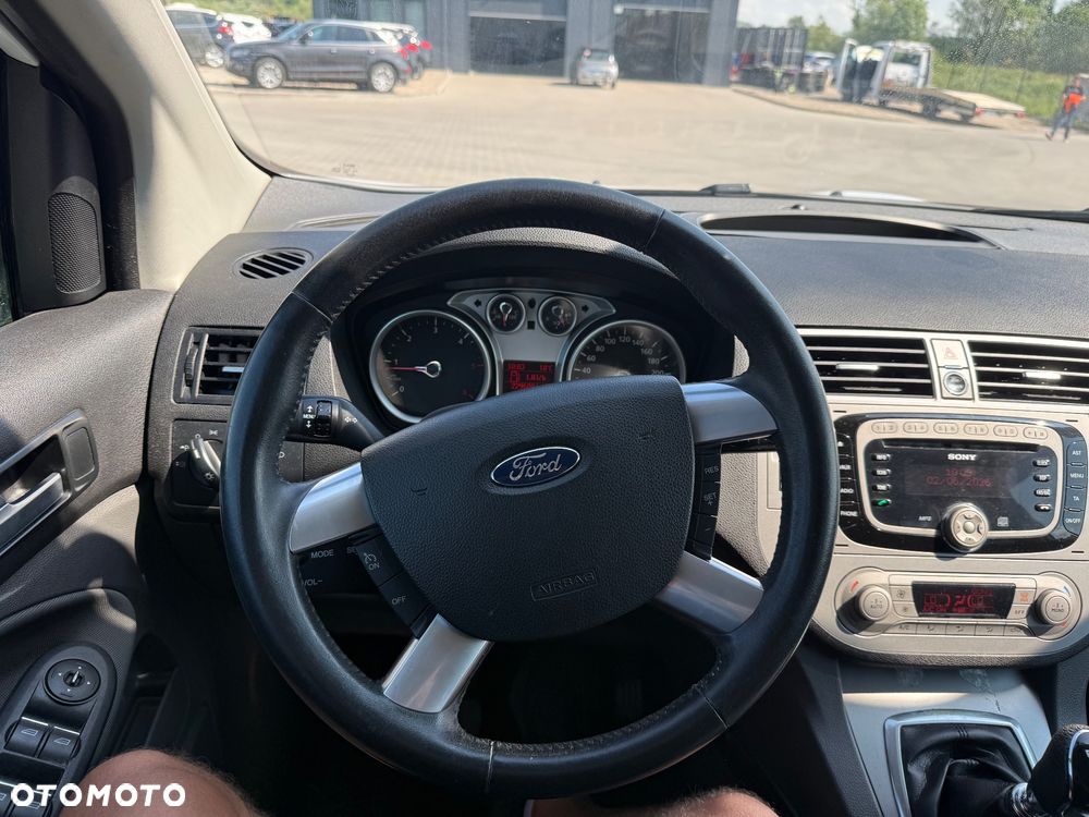 Ford Kuga 2.0 TDCi 4x4 Individual - 24