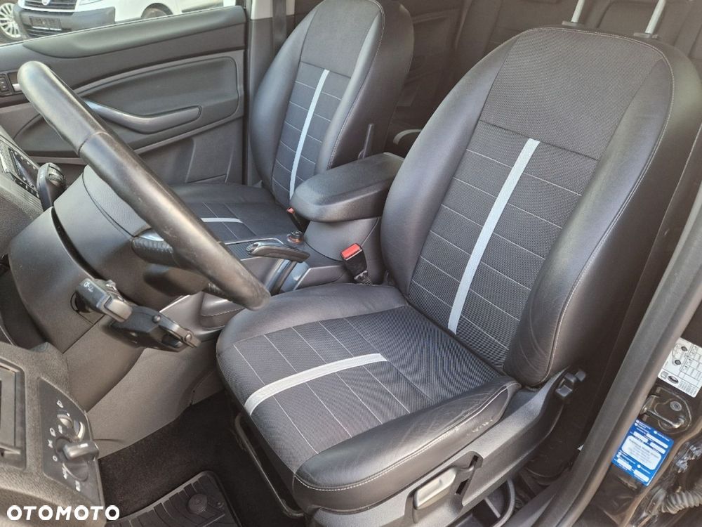 Ford Kuga 2.0 TDCi Titanium FWD - 10