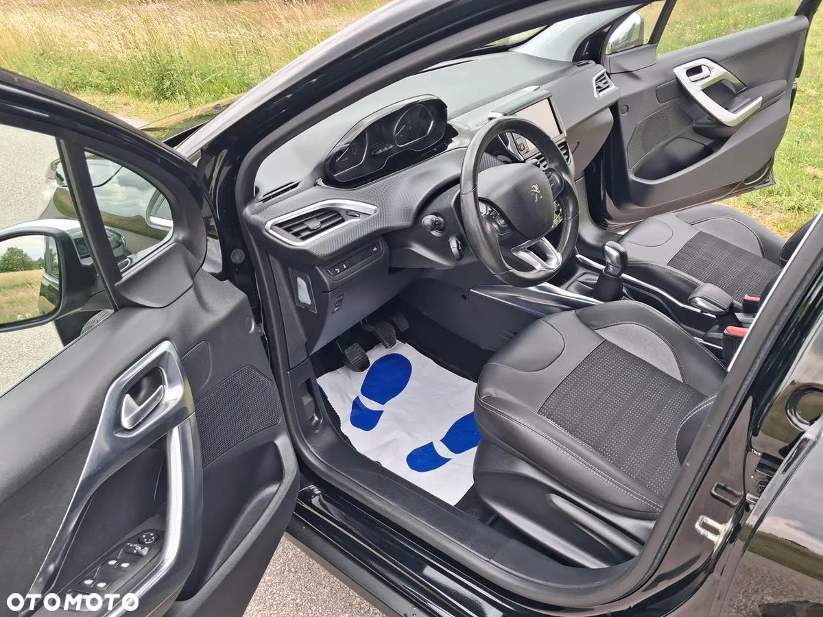 Peugeot 2008 PureTech 110 Stop&Start Signature - 23