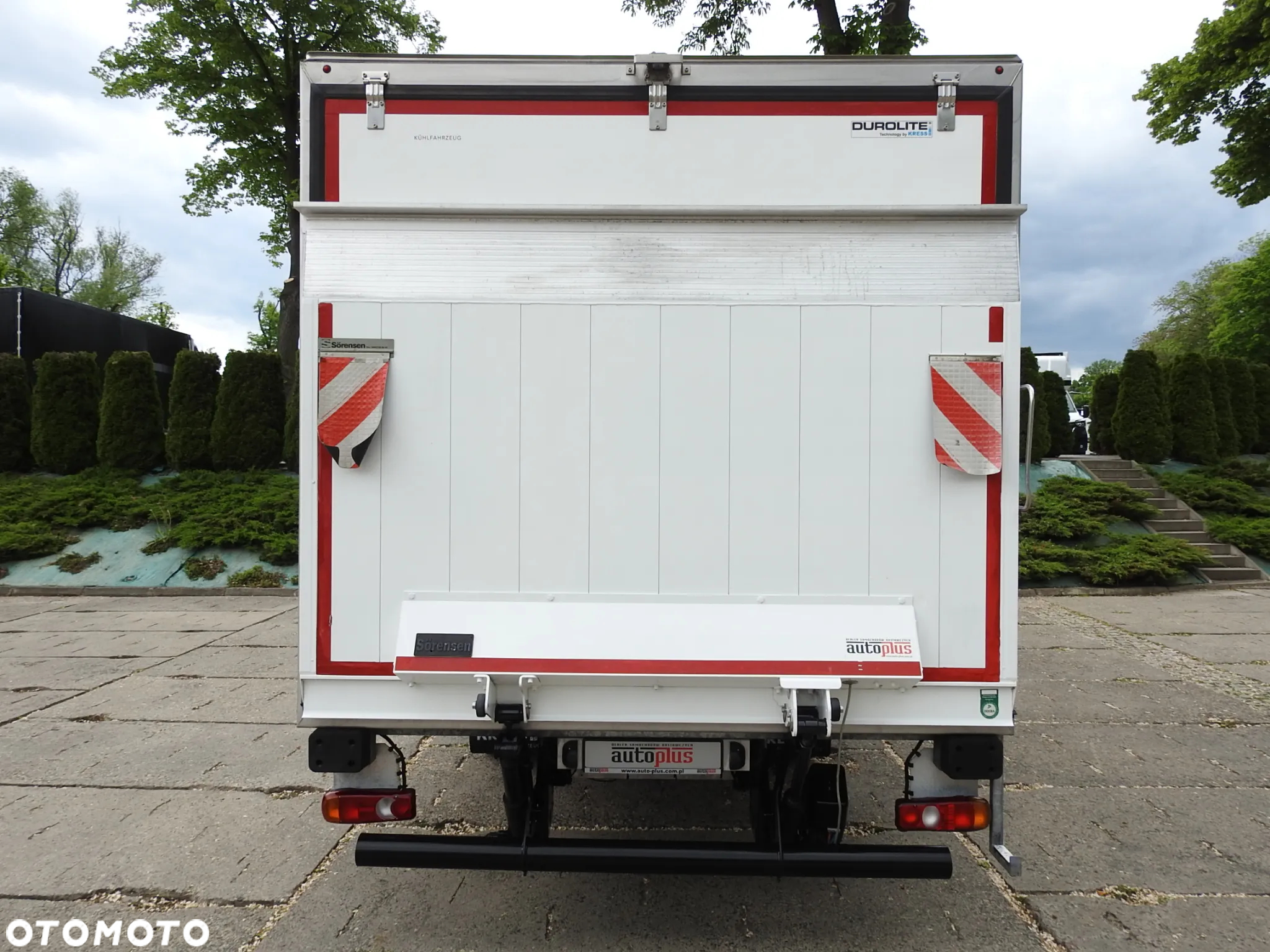 Mitsubishi CANTER FUSO 7C15 KONTENER CHŁODNIA WINDA 14 PALET -4*C ZASILANIE 230V KLIMATYZACJA AUTOMATYCZNA SKRZYNIA 150KM  [1866] - 11
