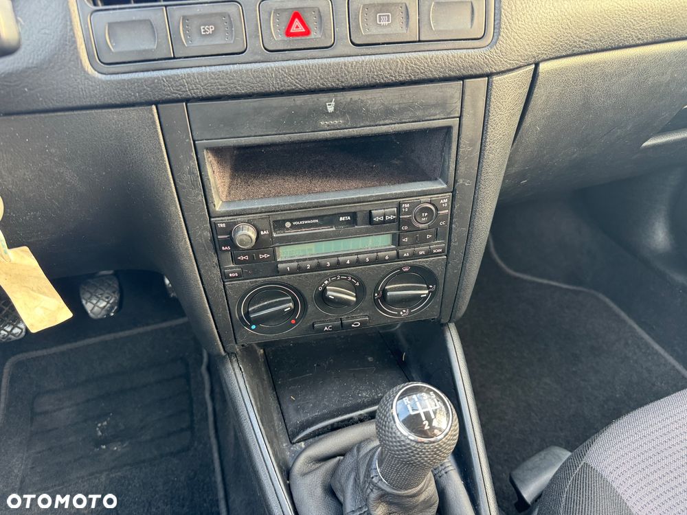 Volkswagen Golf 1.4 16V Trendline - 17