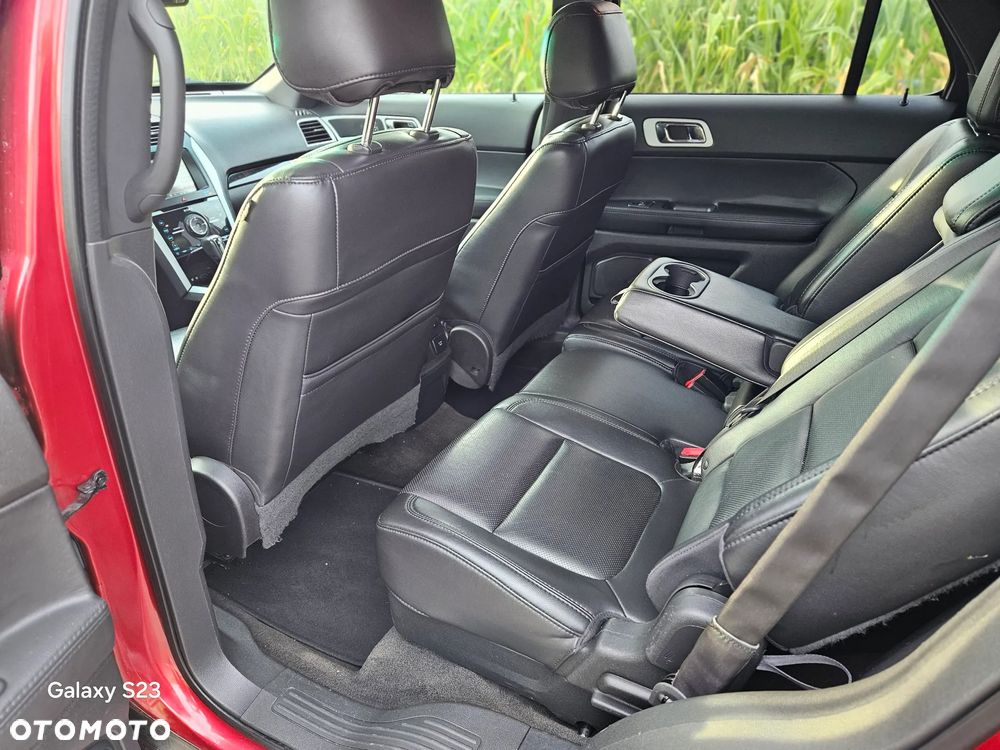 Ford Explorer - 14