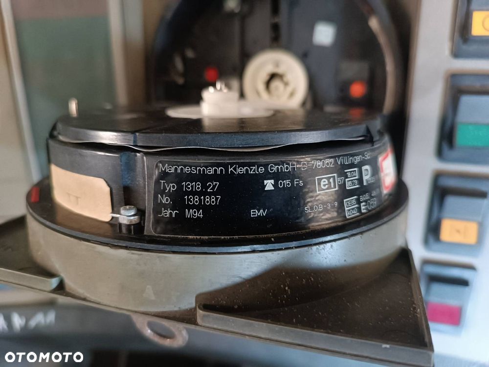 LICZNIK ZEGARY TACHOGRAF F2000 1318.27 JAHR M94 - 3