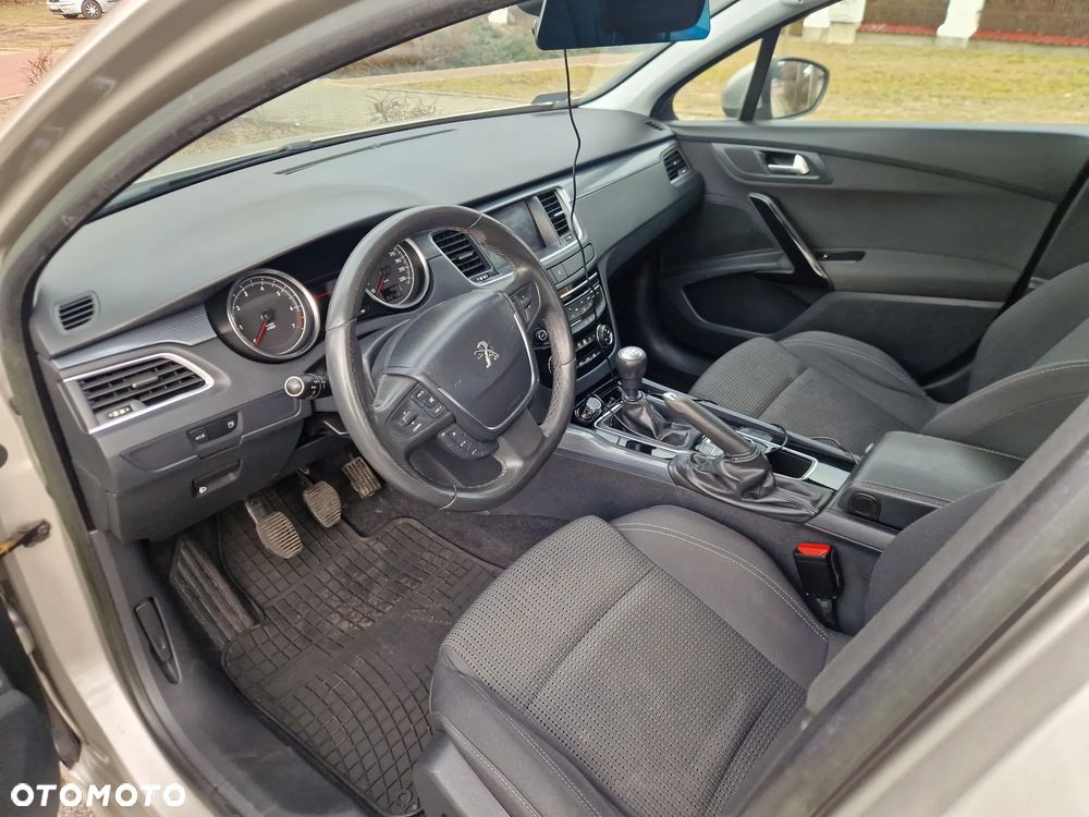 Peugeot 508 - 8