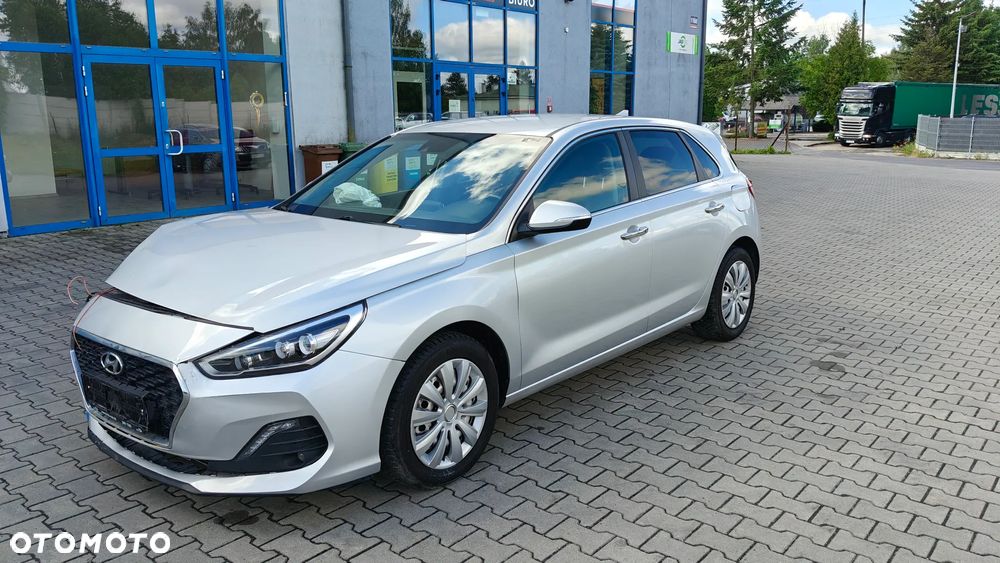 Hyundai i30 1.4 T-GDI DCT YES - 1