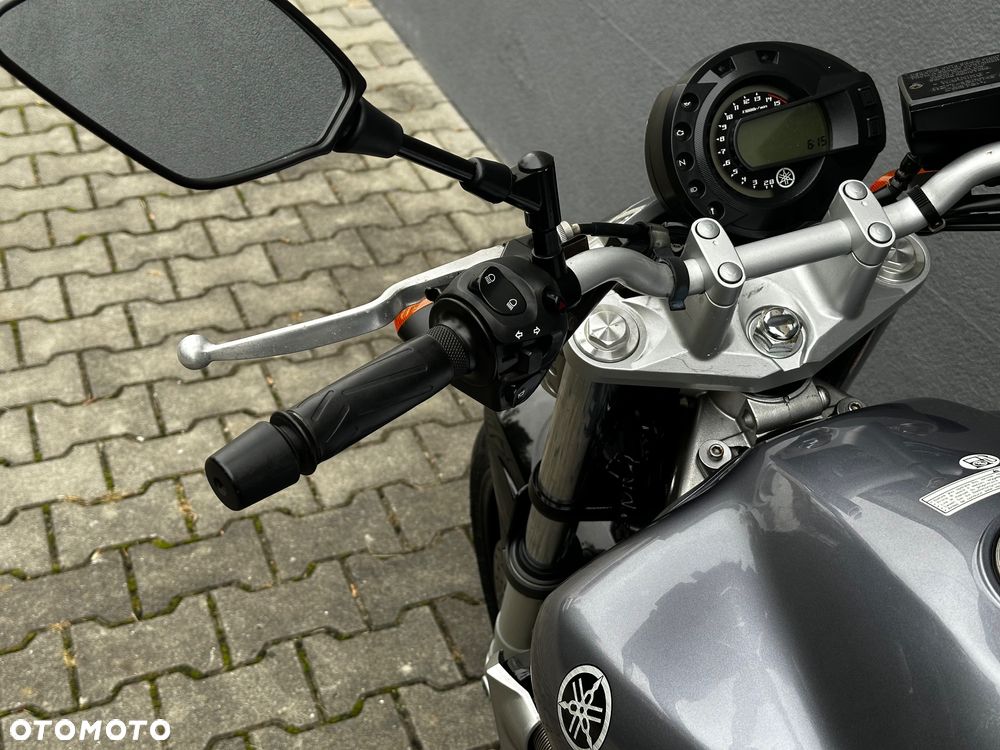 Yamaha FZ6 - 21
