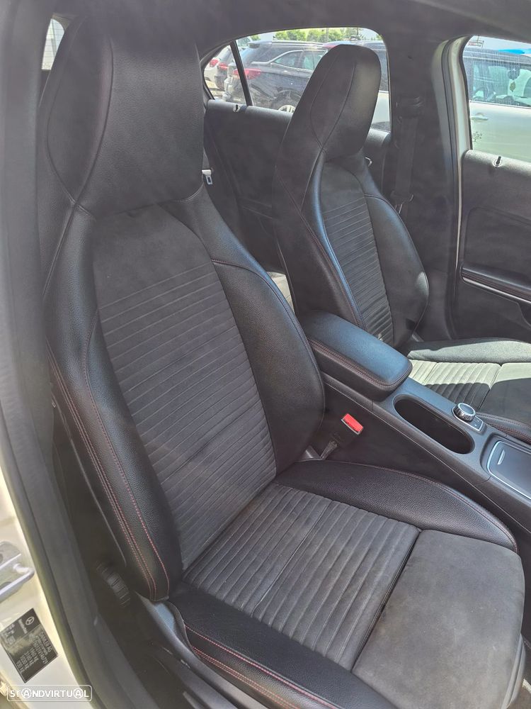 Mercedes-Benz A 180 d 7G-DCT AMG Line - 3