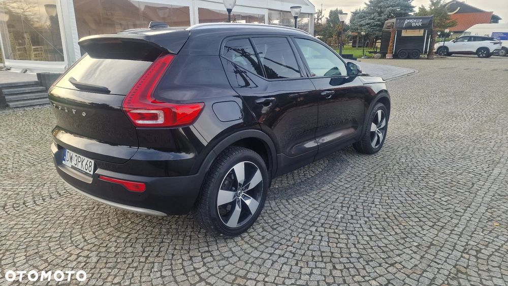 Volvo XC 40 D4 AWD Momentum - 4