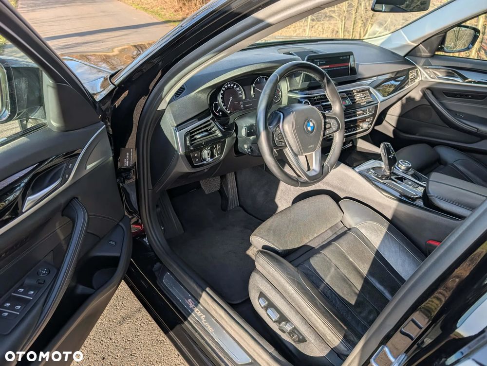 BMW Seria 5 520d Efficient Dynamics Edition Sport Line - 6