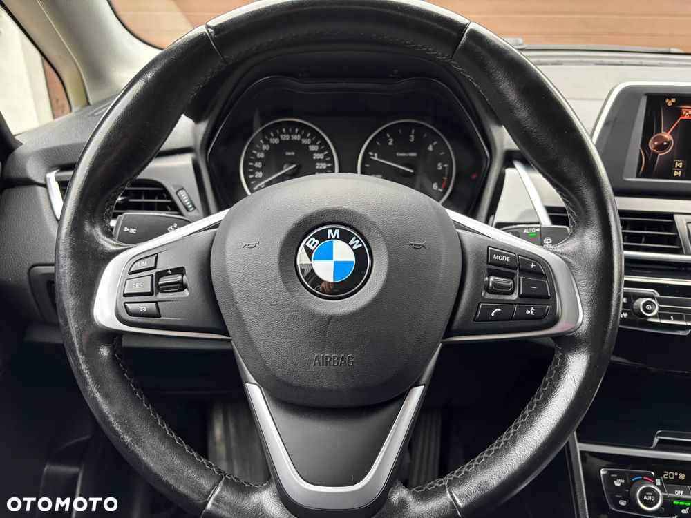 BMW Seria 2 218d Advantage - 14
