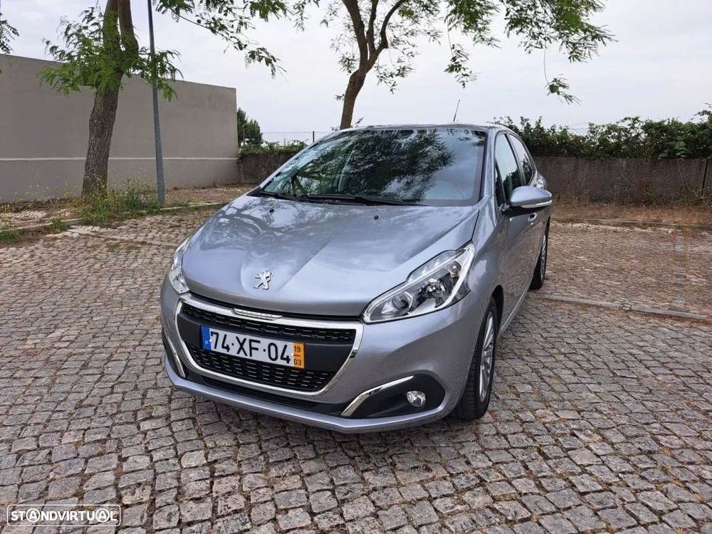 Peugeot 208 1.2 PureTech Signature