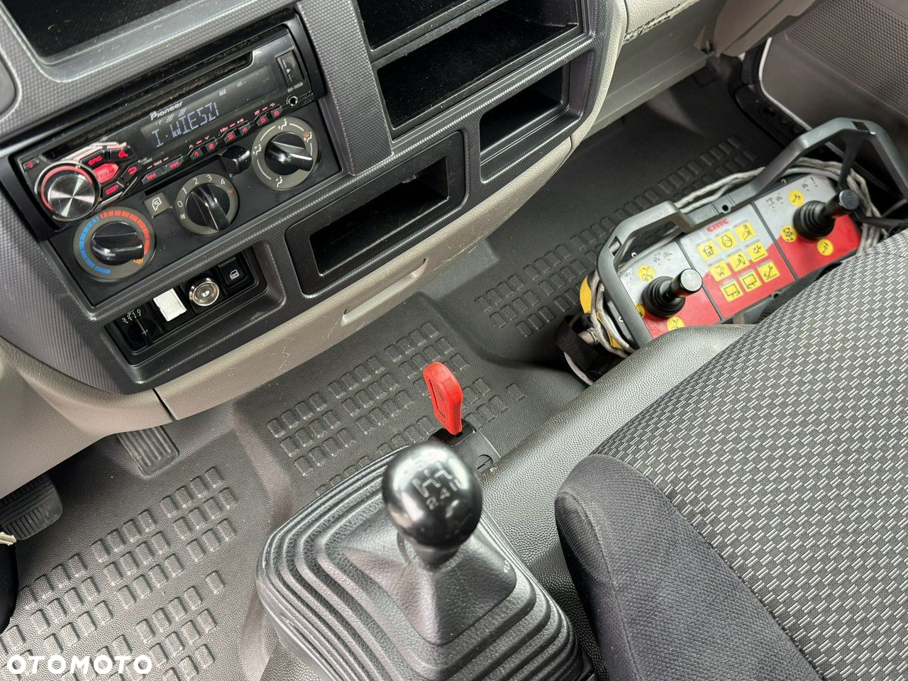 Renault Maxity - 27