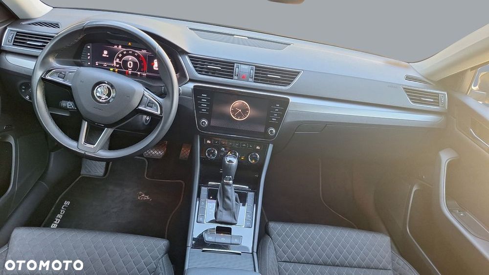 Skoda Superb 2.0 TDI SCR Style DSG - 12
