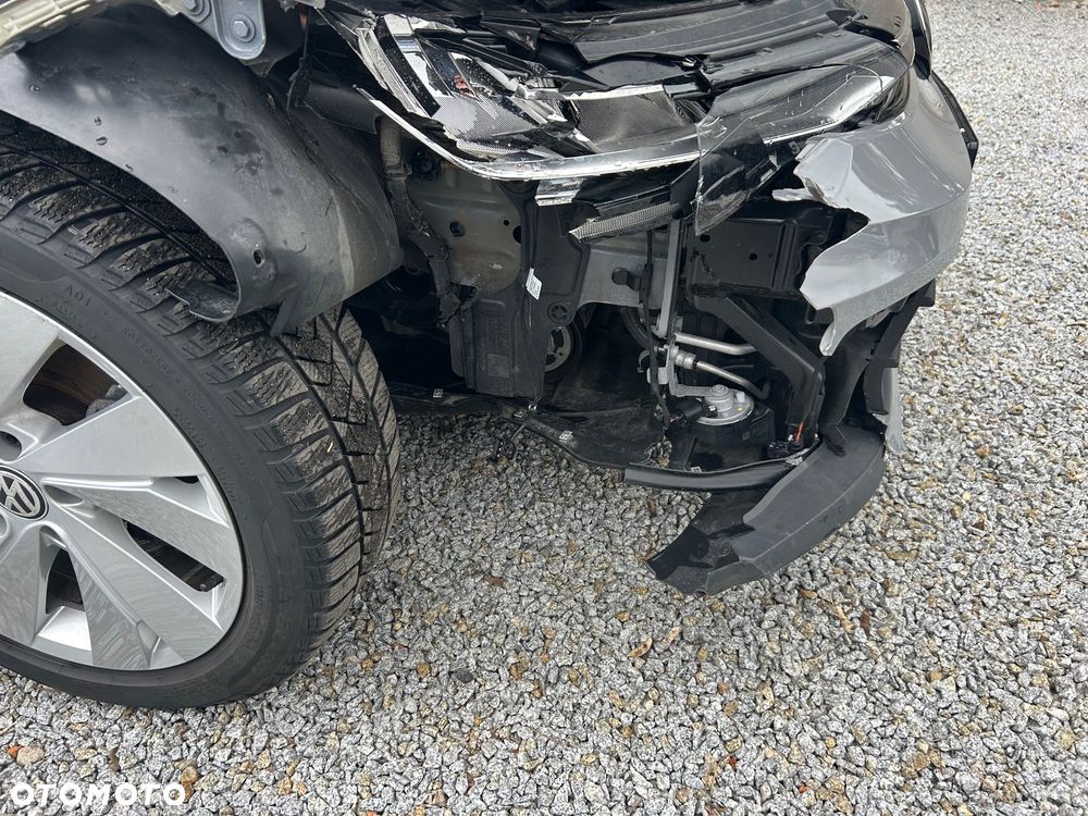 Volkswagen Golf 1.5 eTSI OPF DSG Energy - 7