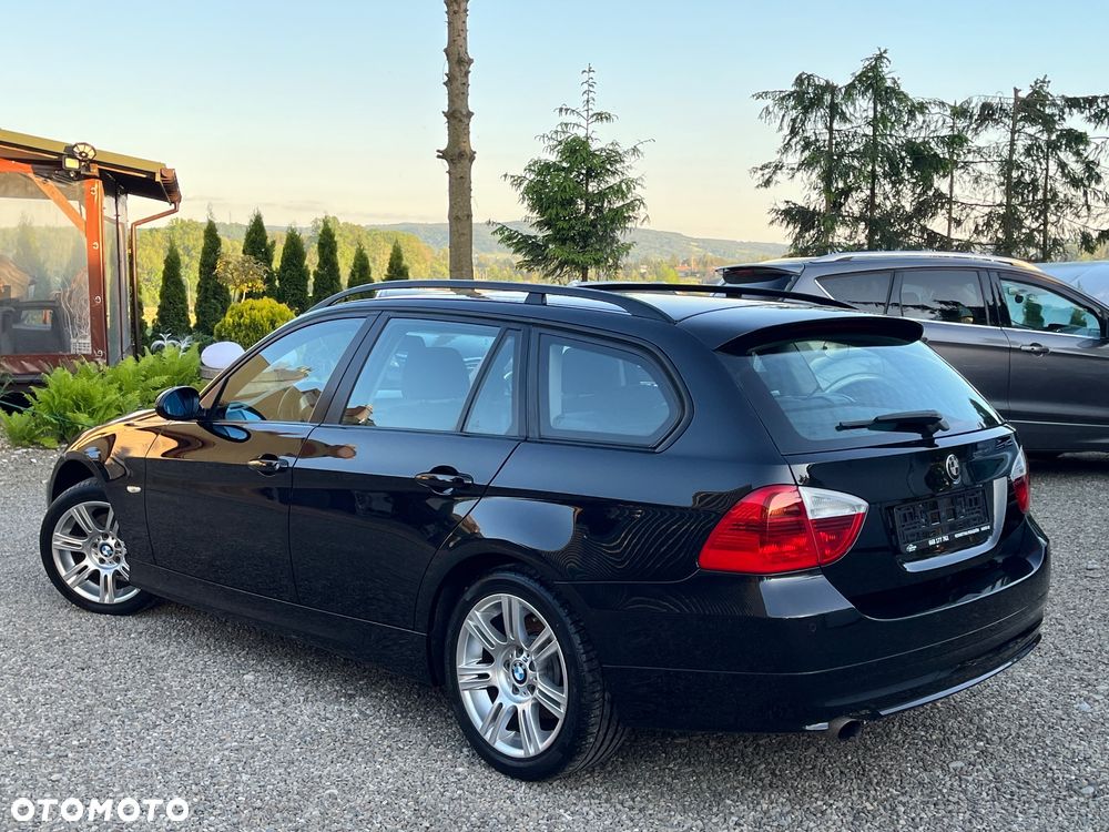 BMW Seria 3 - 18