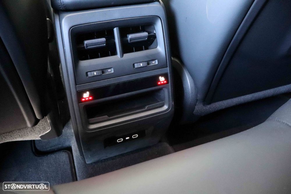Porsche Macan Electric 4 - 27