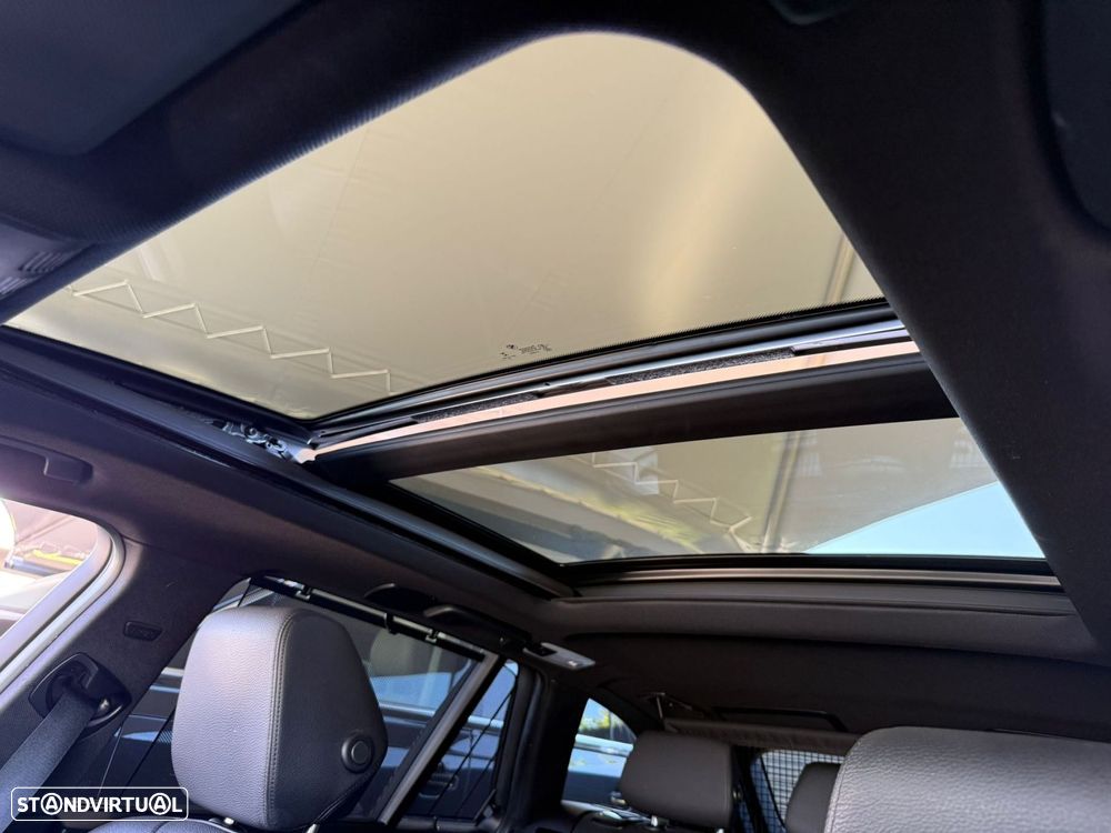 BMW 335 d Touring xDrive Pack M - 20