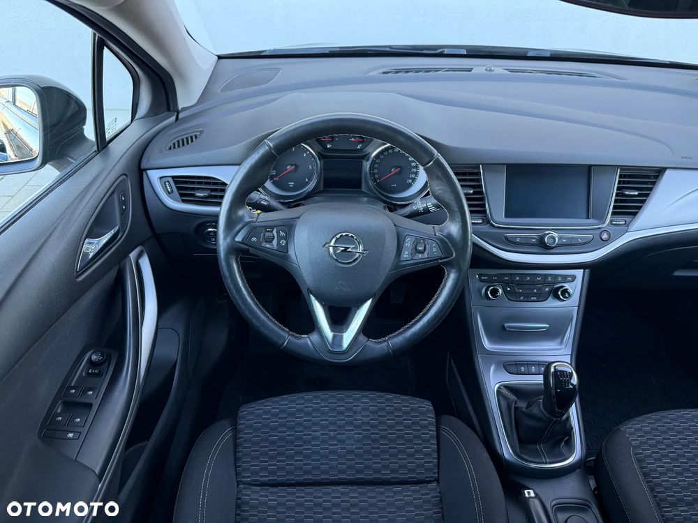 Opel Astra 1.6 D (CDTI) Start/Stop Innovation - 21