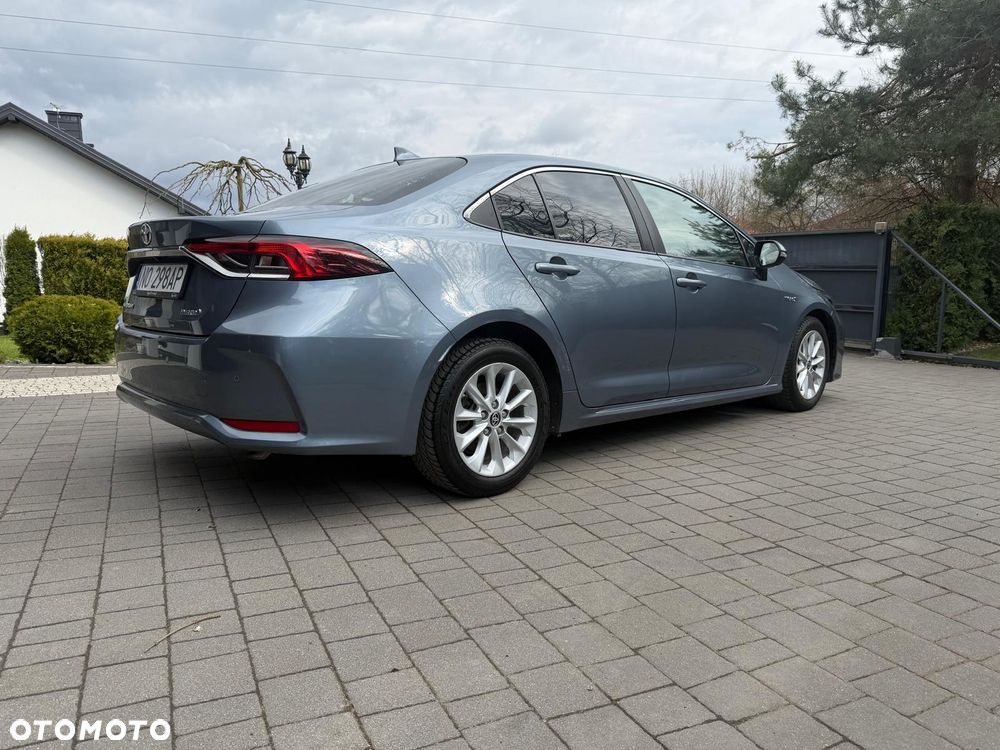 Toyota Corolla - 4