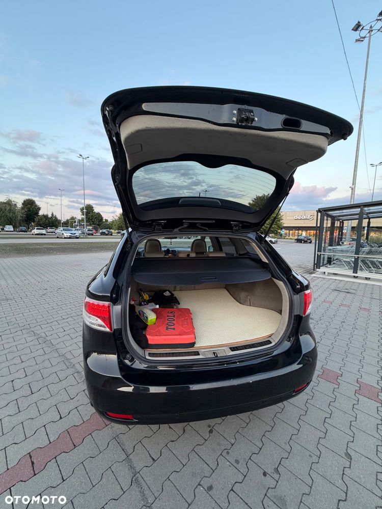 Toyota Avensis 2.2 D-4D Premium - 16