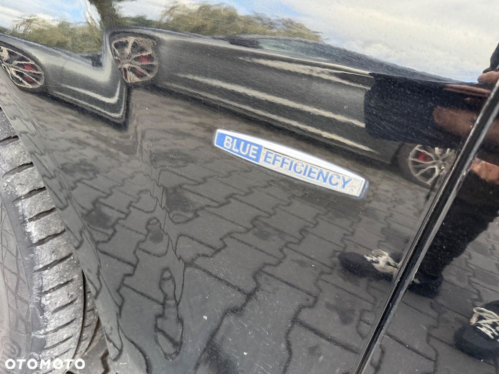 Mercedes-Benz Klasa C 180 CGI BlueEff Avantgarde - 9